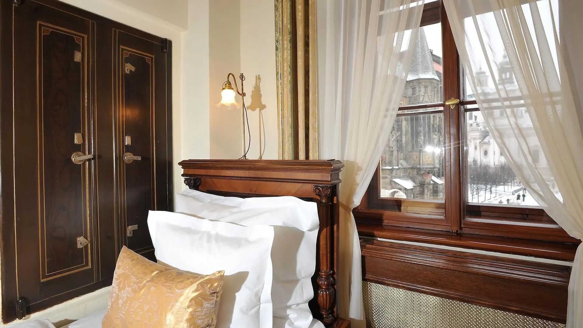 Grand Hotel Praha  Praag