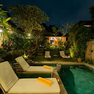 Desak Putu Putra Hidden 2*, Ubud Endonezya