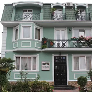 Hotell Elegant Garden ***