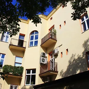 Cdr 2*, Krakow Polonya